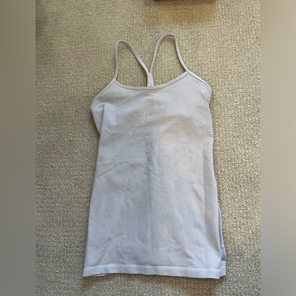 Lulu tank size 6 NO LONGER BEING SOLD ON LULULEMONS WEBSITE! Pads not included